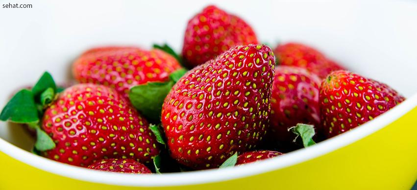 Strawberries-best low in sugar fruit for diabetes