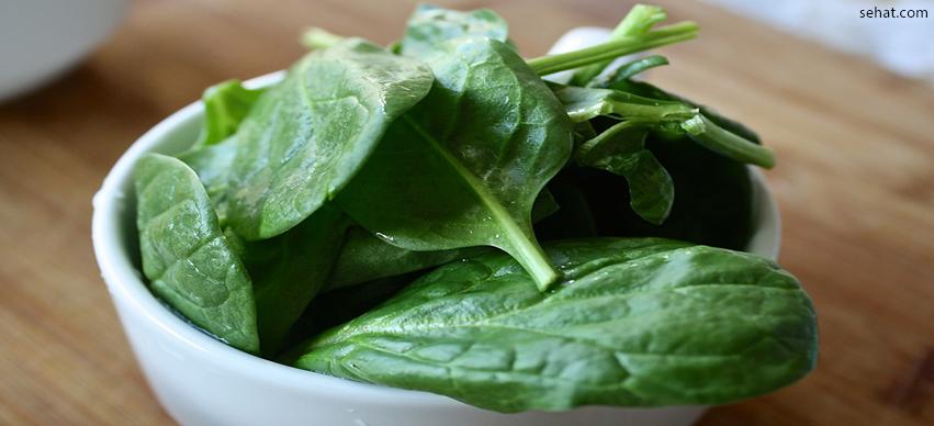 Spinach is a low calorie food for losing weight