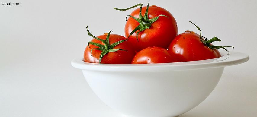 Tomatoes is a low calorie food for losing weight