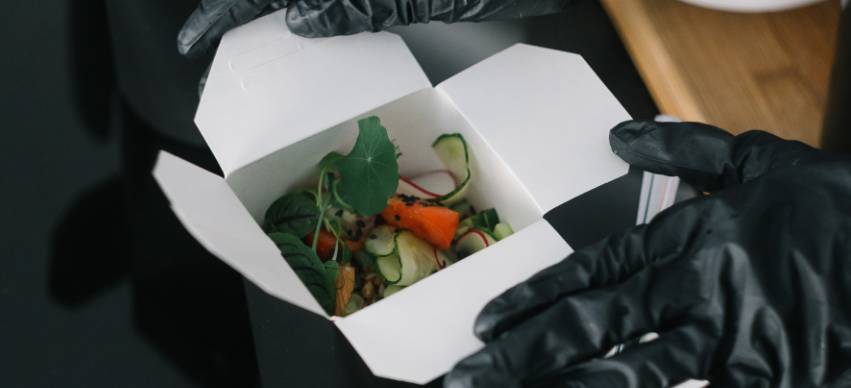 Customizable meal delivery for dietary restrictions