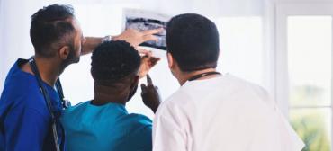 In the Know: Pros and Cons of Getting into Medical School